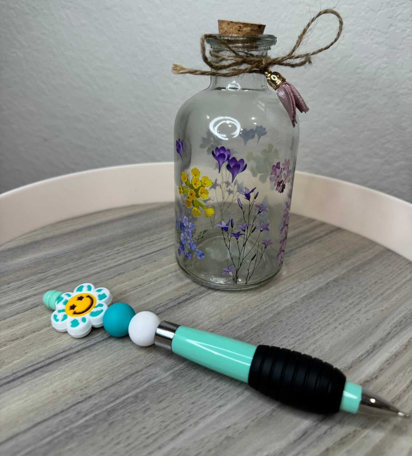 Sunny Smiley Teal/White Twisty Pen